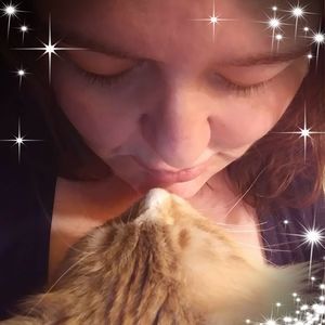 Meet your Posher, Catherine